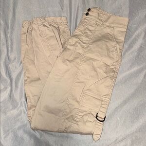 Woman’s Garage Cargo Pants